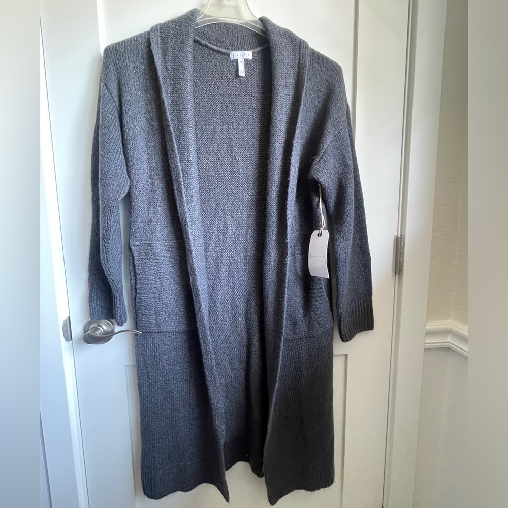 Cozy NWT Leith Nordstrom Knit Sweater Cardigan, Color grey magnet, Size xsmall